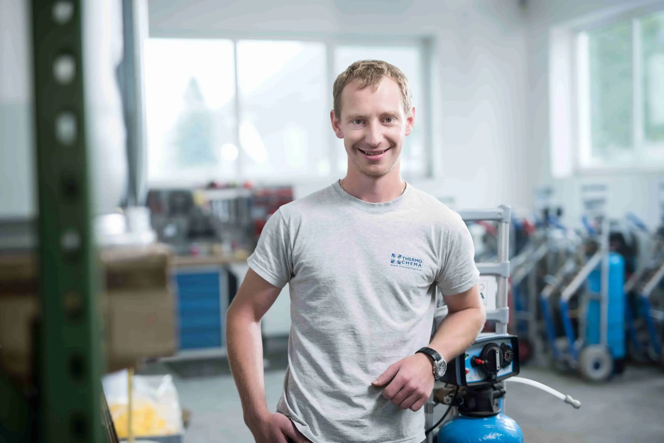 Franz Taferner zeigt Enthärtungsanlagen Thermochema